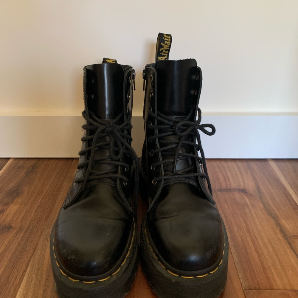 black platform jadon dr martens!